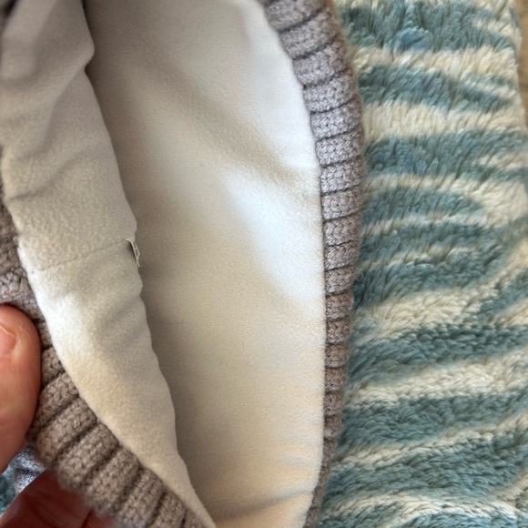 Love Your Melon Beanie and Headband Trio - Maroon and Gray - Picture 3 of 8